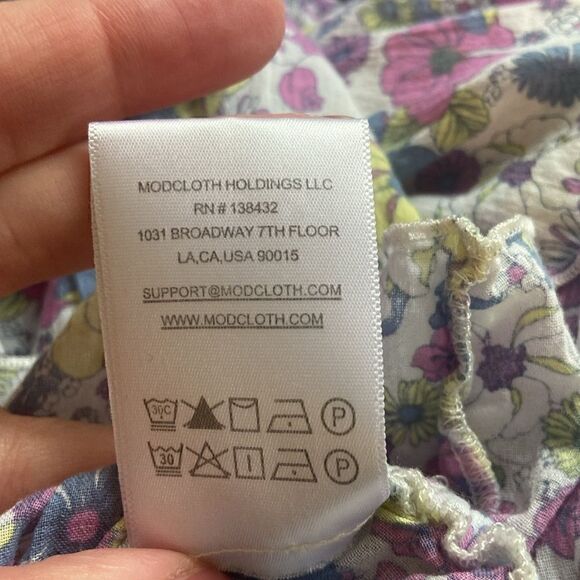 Modcloth Purple Floral Drama in Doll Valley Ruffled Cropped Blouse Size 2X - Picture 9 of 9